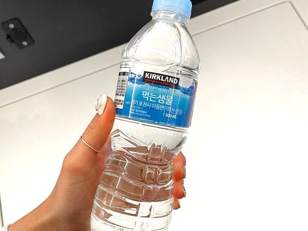 瓶装水